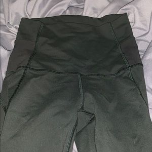 Lululemon army green leggings! 25’’